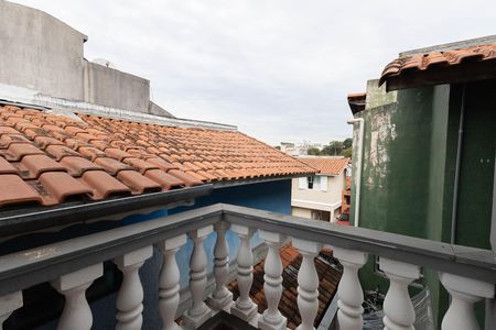 Casa de condomínio para alugar com 129m², 3 quartos e 1 vaga Casa de condomínio para alugar com 129m², 3 quartos e 1 vagaVaranda
