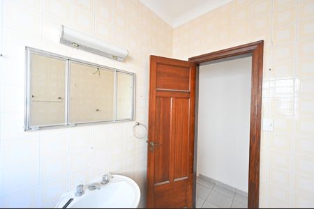 Casa para alugar com 130m², 4 quartos e 2 vagasBanheiro Social Casa 2