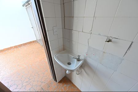 Casa para alugar com 130m², 4 quartos e 2 vagasBanheiro de Serviço Casa 2