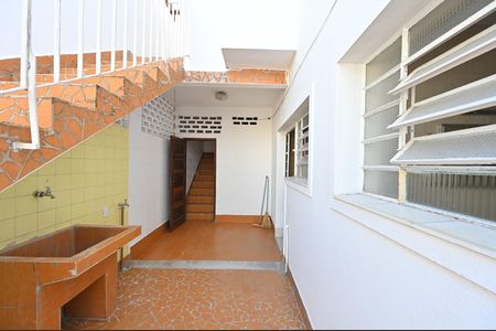 Casa para alugar com 130m², 4 quartos e 2 vagasLavanderia Casa 2