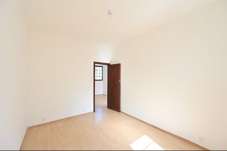 Casa para alugar com 130m², 4 quartos e 2 vagasQuarto 1