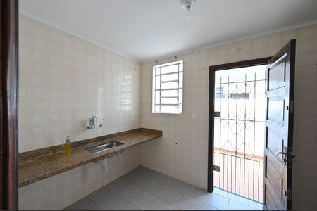 Casa para alugar com 130m², 4 quartos e 2 vagasCozinha