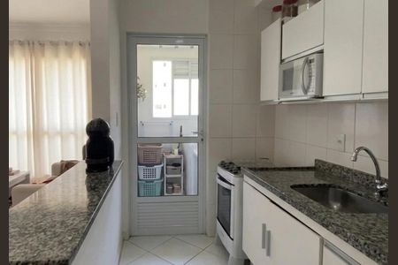 Cozinha de apartamento à venda com 2 quartos, 52m² em Jardim Brasil (Zona Norte), São Paulo