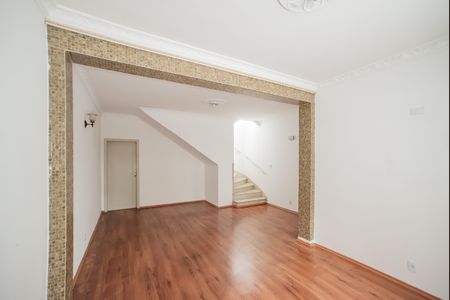 Sala de casa para alugar com 2 quartos, 150m² em Vila da Saúde, São Paulo