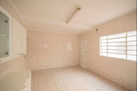 Casa para alugar com 150m², 3 quartos e 2 vagas Casa para alugar com 150m², 3 quartos e 2 vagasCozinha