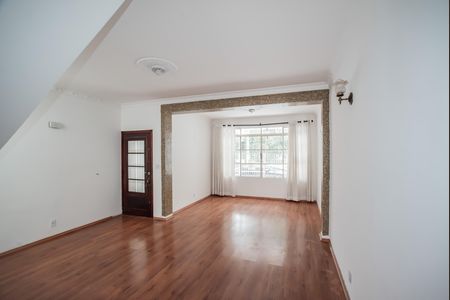 Sala de casa para alugar com 2 quartos, 150m² em Vila da Saúde, São Paulo