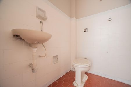 Casa para alugar com 150m², 3 quartos e 2 vagas Casa para alugar com 150m², 3 quartos e 2 vagasBanheiro de Serviço