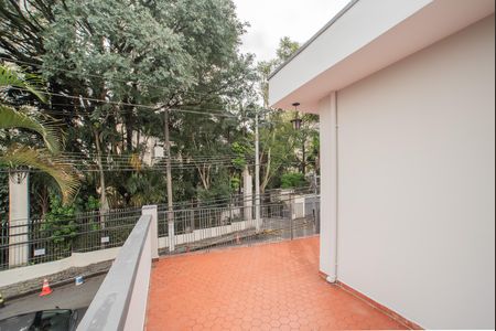 Casa para alugar com 150m², 3 quartos e 2 vagas Casa para alugar com 150m², 3 quartos e 2 vagasVaranda do Quarto 2