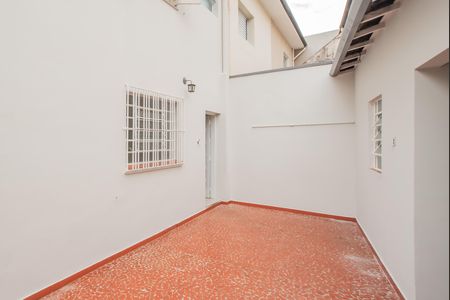 Casa para alugar com 150m², 3 quartos e 2 vagas Casa para alugar com 150m², 3 quartos e 2 vagasQuintal