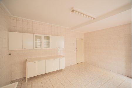 Casa para alugar com 150m², 3 quartos e 2 vagas Casa para alugar com 150m², 3 quartos e 2 vagasCozinha