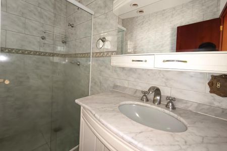 Casa para alugar com 183m², 3 quartos e 2 vagas Casa para alugar com 183m², 3 quartos e 2 vagasBanheiro