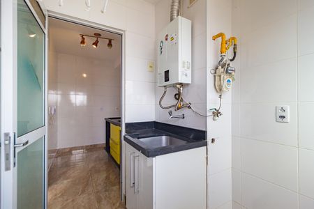 Apartamento à venda com 65m², 2 quartos e 1 vagaÁrea de Serviço