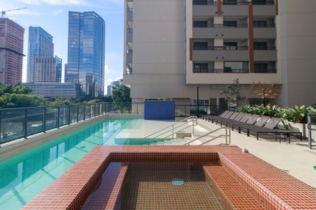 Studio para alugar com 24m², 0 quarto e sem vaga Studio para alugar com 24m², 0 quarto e sem vagaPiscina