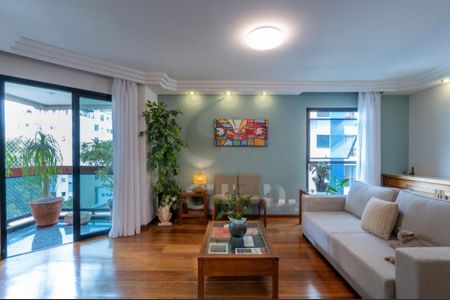 Apartamento à venda com 4 quartos, 146m² em Vila Olímpia, São Paulo