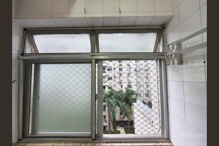 Apartamento para alugar com 68m², 2 quartos e 1 vaga