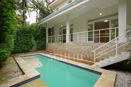 Casa à venda com 575m², 4 quartos e 10 vagas