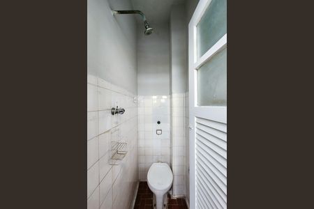 Apartamento à venda com 55m², 2 quartos e sem vaga Apartamento à venda com 55m², 2 quartos e sem vagaBanheiro de Serviço