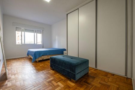 Apartamento à venda com 160m², 3 quartos e 2 vagas Apartamento à venda com 160m², 3 quartos e 2 vagasSuíte