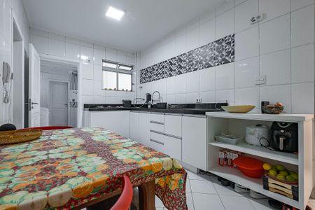 Apartamento à venda com 160m², 3 quartos e 2 vagas Apartamento à venda com 160m², 3 quartos e 2 vagasCozinha