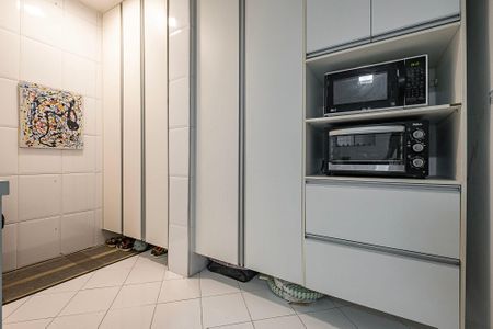 Apartamento à venda com 160m², 3 quartos e 2 vagas Apartamento à venda com 160m², 3 quartos e 2 vagasCozinha