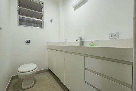 Apartamento à venda com 160m², 3 quartos e 2 vagas Apartamento à venda com 160m², 3 quartos e 2 vagasBanheiro