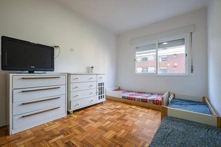 Apartamento à venda com 160m², 3 quartos e 2 vagas Apartamento à venda com 160m², 3 quartos e 2 vagasQuarto 2
