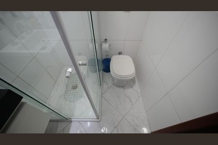 Banheiro da Suíte 1 de casa à venda com 3 quartos, 250m² em Vila Alpina, Santo André