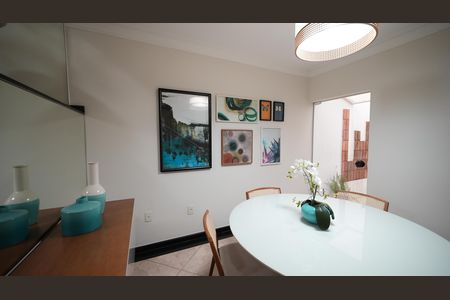 Casa à venda com 3 quartos, 250m² em Vila Alpina, Santo André