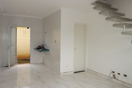 Casa de Condomínio para alugar com 2 quartos, 65m² em Chácara Ondas Verdes, Cotia