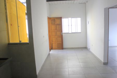 Sala  de casa para alugar com 2 quartos, 60m² em Vila Itapoan, Guarulhos