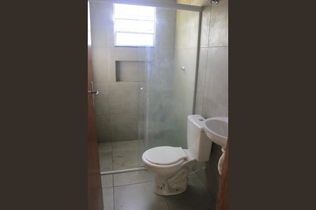 Banheiro  de casa para alugar com 2 quartos, 60m² em Vila Itapoan, Guarulhos