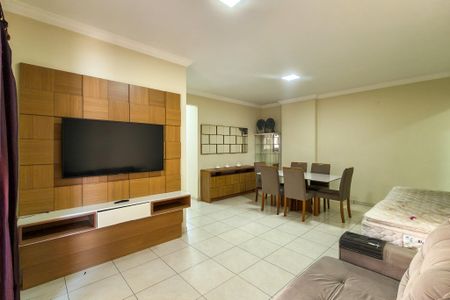 Sala de apartamento para alugar com 2 quartos, 84m² em Vila Caiçara, Praia Grande
