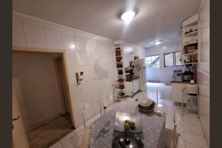 Casa à venda com 3 quartos, 197m² em Jardim Consorcio, São Paulo