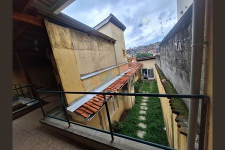 Casa à venda com 197m², 3 quartos e 3 vagas