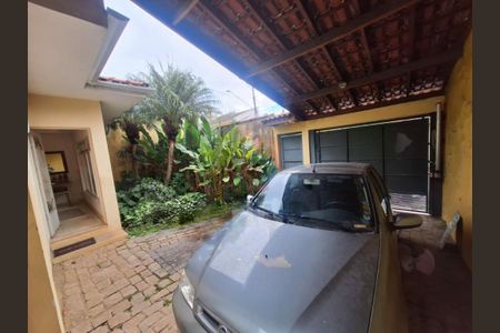 Casa à venda com 197m², 3 quartos e 3 vagas
