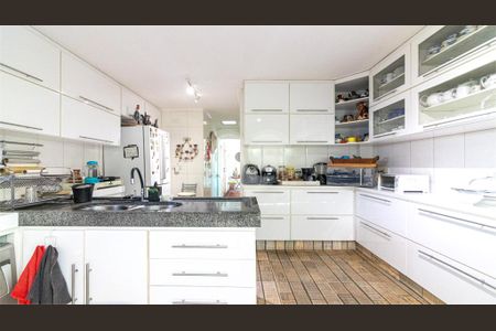 Casa à venda com 2 quartos, 700m² em Morumbi, São Paulo