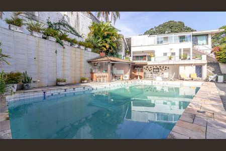 Casa à venda com 2 quartos, 700m² em Morumbi, São Paulo