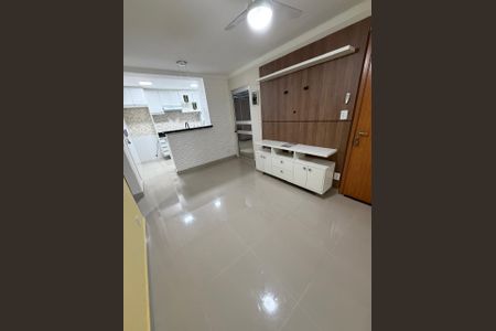 Sala de apartamento para alugar com 2 quartos, 48m² em Parque das Cachoeiras, Campinas