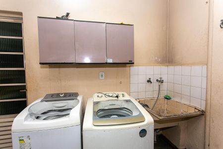 Casa à venda com 141m², 3 quartos e 1 vagaÁrea de Serviço