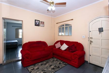 Sala de casa à venda com 3 quartos, 141m² em Vila Carmosina, São Paulo