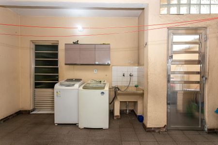 Casa à venda com 141m², 3 quartos e 1 vagaÁrea de Serviço