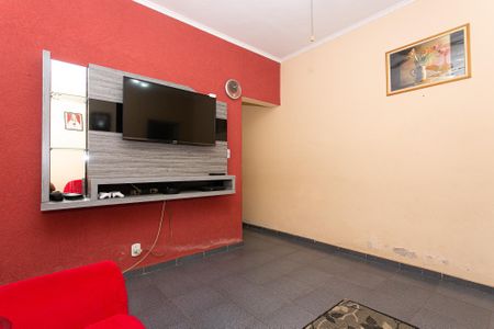 Sala de casa à venda com 3 quartos, 141m² em Vila Carmosina, São Paulo