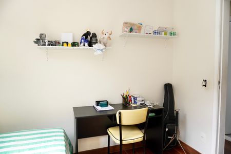 Apartamento à venda com 175m², 3 quartos e 1 vaga Apartamento à venda com 175m², 3 quartos e 1 vagaQuarto 1