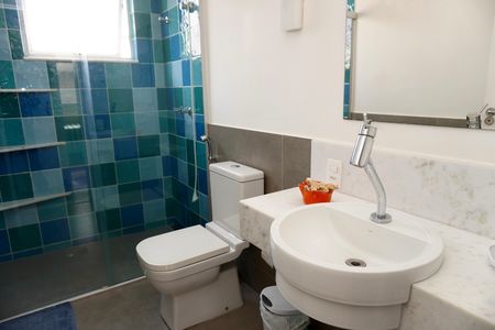 Apartamento à venda com 175m², 3 quartos e 1 vaga Apartamento à venda com 175m², 3 quartos e 1 vagaBanheiro Social 1
