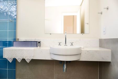 Apartamento à venda com 175m², 3 quartos e 1 vaga Apartamento à venda com 175m², 3 quartos e 1 vagaBanheiro social 2