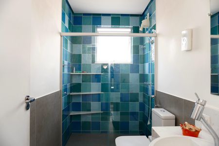 Apartamento à venda com 175m², 3 quartos e 1 vaga Apartamento à venda com 175m², 3 quartos e 1 vagaBanheiro Social 1