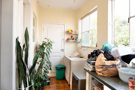 Apartamento à venda com 175m², 3 quartos e 1 vaga Apartamento à venda com 175m², 3 quartos e 1 vagaÁrea de Serviço