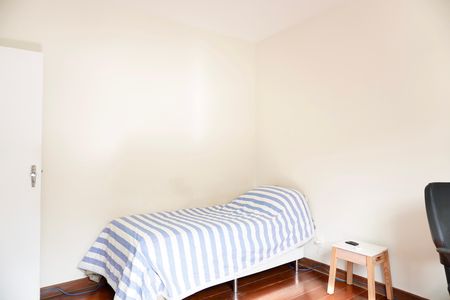 Apartamento à venda com 175m², 3 quartos e 1 vaga Apartamento à venda com 175m², 3 quartos e 1 vagaQuarto 2