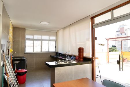 Apartamento à venda com 175m², 3 quartos e 1 vaga Apartamento à venda com 175m², 3 quartos e 1 vagaCozinha e área de serviço - Cobertura
