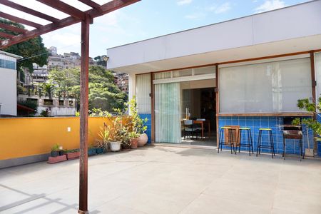 Apartamento à venda com 175m², 3 quartos e 1 vaga Apartamento à venda com 175m², 3 quartos e 1 vagaÁrea externa - cobertura